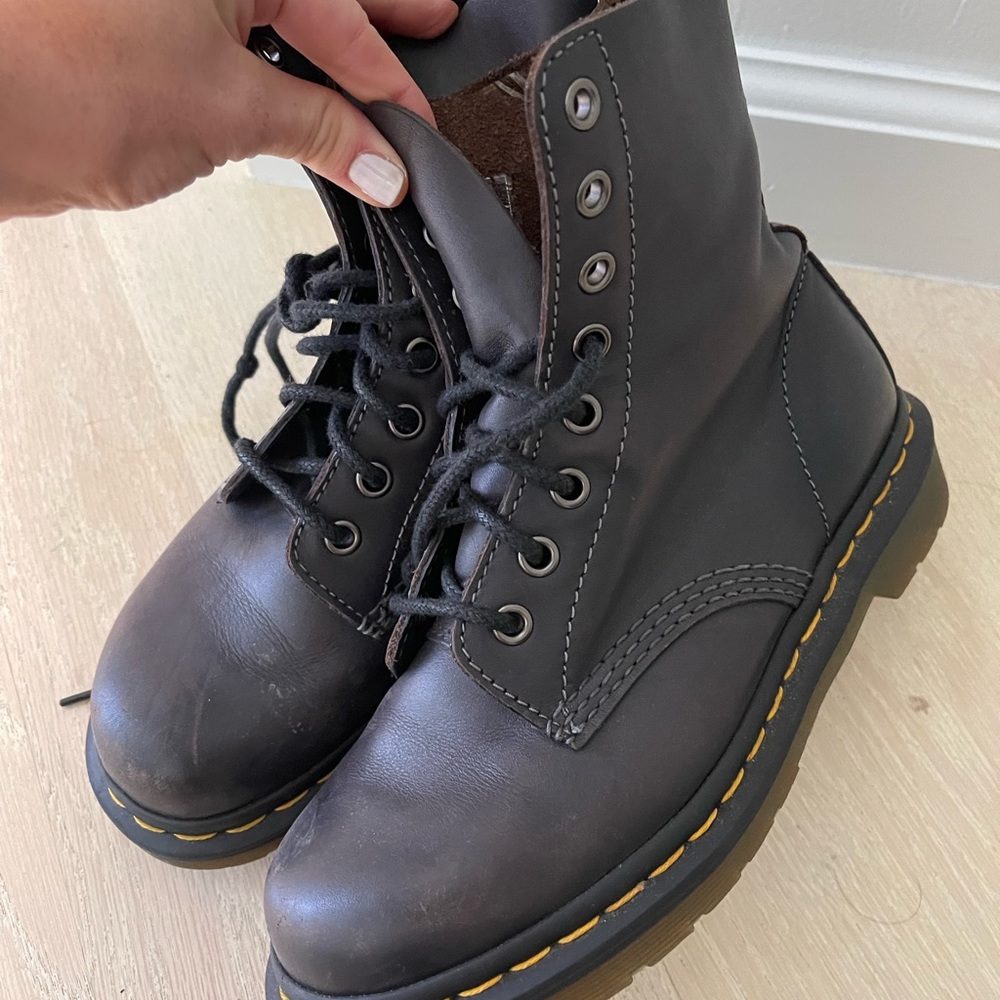 Dr. Martens Unisex-Adult Pascal Combat Boot